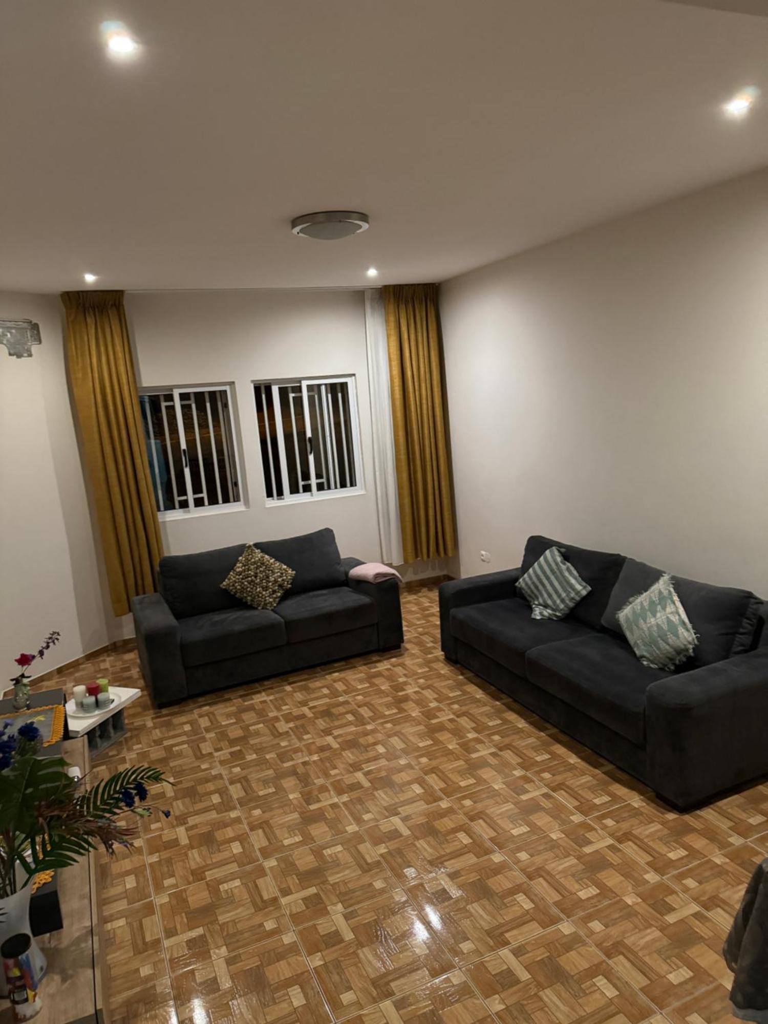 T2 For Rent In Apartamento *